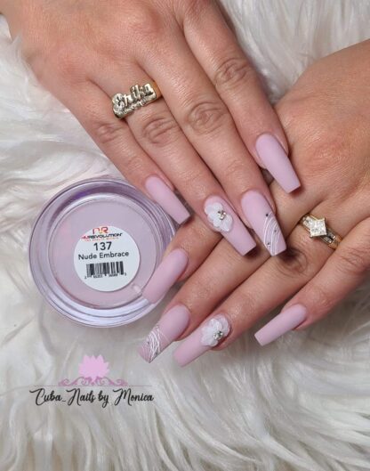 Trio 137 Nude Embrace Dip/Acrylic Powder