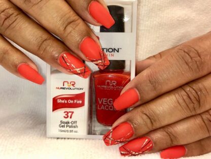 Trio 37 She's On Fire Dip/Acrylic Powder